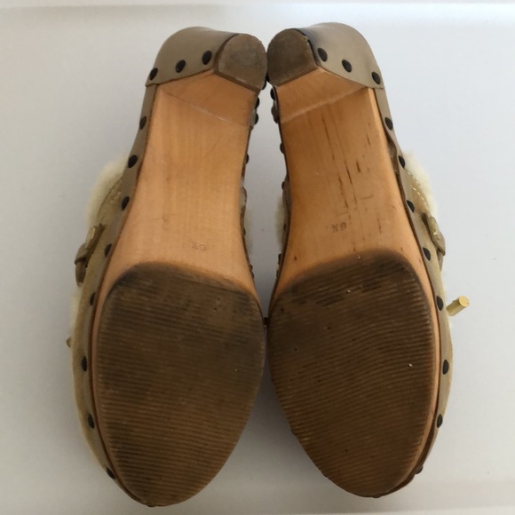 Coach - Picture 5 of 8